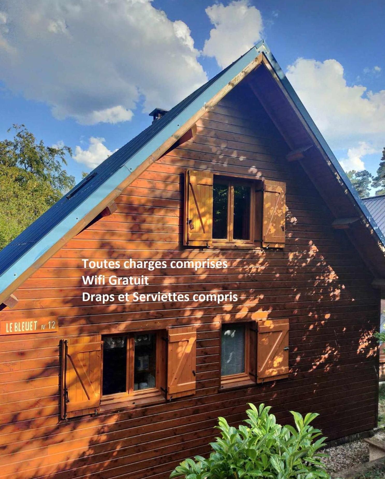 Gite Le Chalet Saintantheme / Praboure Exterior photo